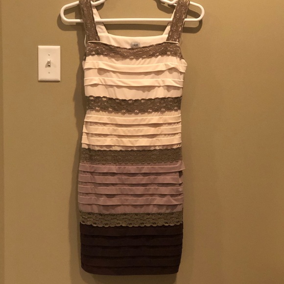 Cache Dresses & Skirts - Cache Women’s Dress. Size 10. Creme and BrownS. Lined. PRICE REDUCED!!!
